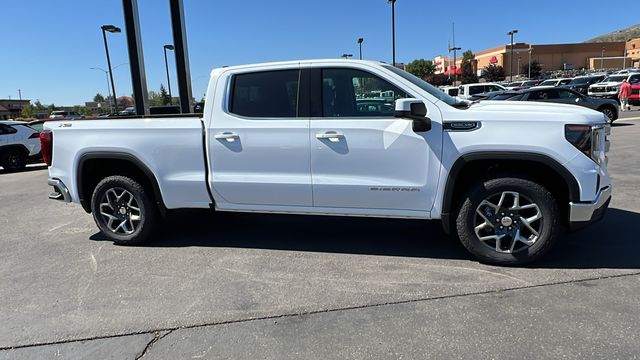 2024 GMC Sierra 1500 SLE 2