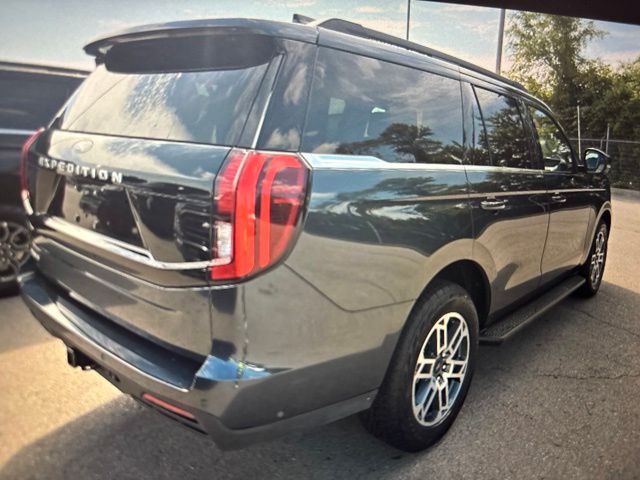 Used 2025 Ford Expedition Active with VIN 1FMJU1J82SEA51083 for sale in Kansas City