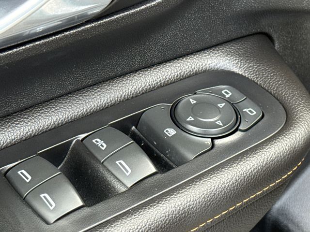 Used 2020 Gray GMC SLE image 20