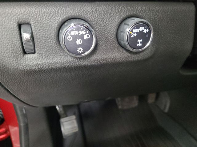 2021 – Chevrolet – Colorado