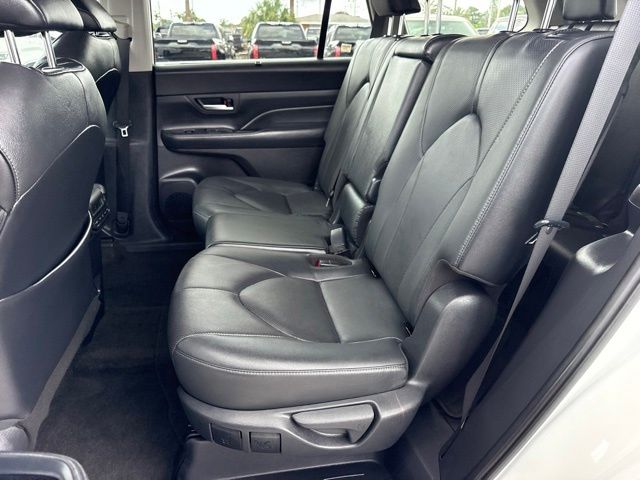2024 Toyota Grand Highlander Limited - Photo 17