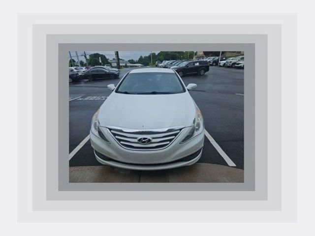 Pearl White 2014 Hyundai Sonata Sedan Front-Wheel Drive 6-Speed Automatic
