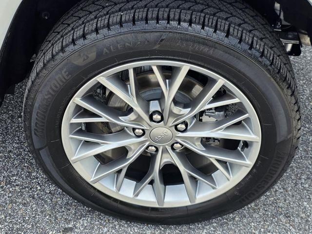 Used 2023 Jeep Grand Cherokee SUV
