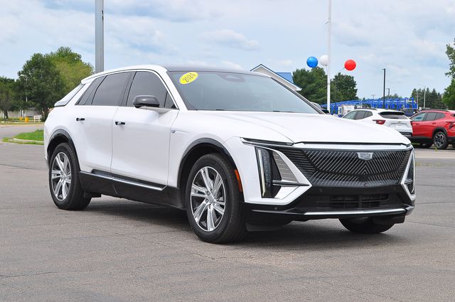 Crystal White 2024 Cadillac LYRIQ SUV / Crossover All-Wheel Drive 1-Speed Automatic