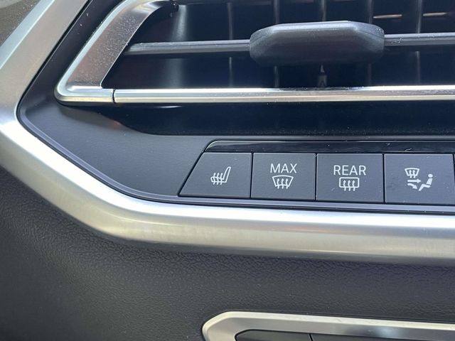 Used 2023 Black BMW xDrive40i image 24