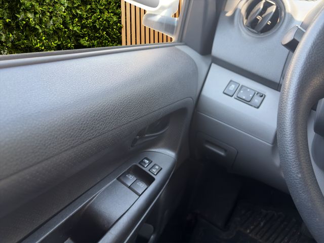 2020 Nissan NV200 Thumbnail