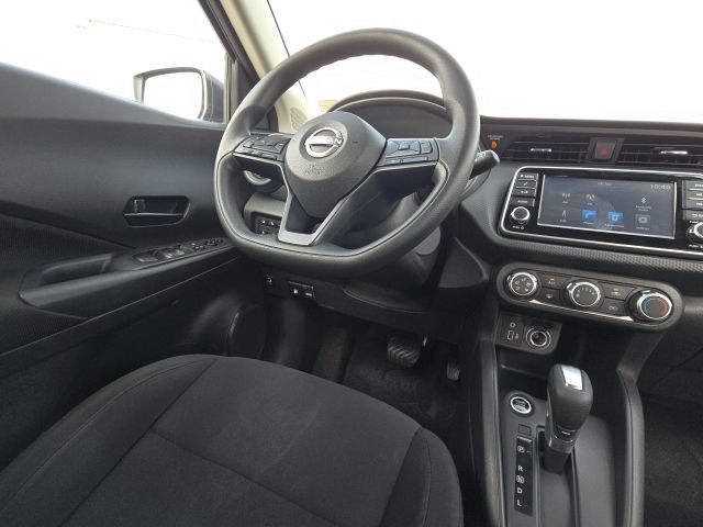 2024 Nissan Kicks S:B01807