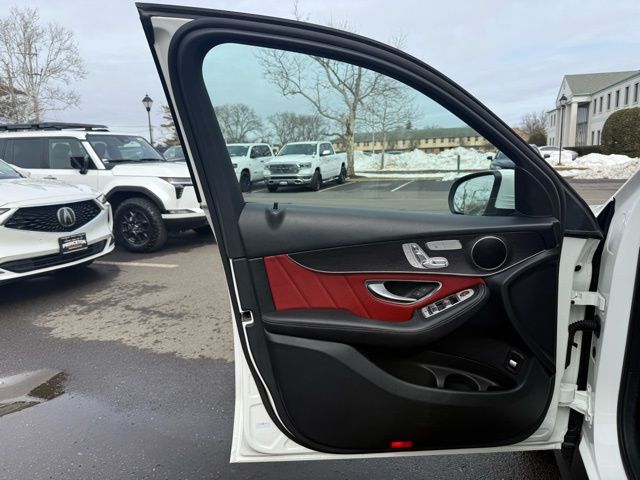 2022 Mercedes-Benz GLC