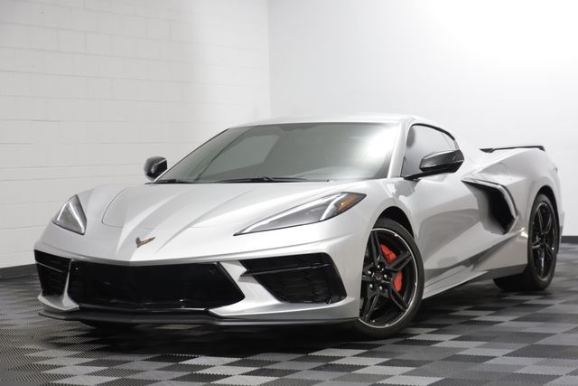 2020 Chevrolet Corvette Plata (Blade Silver Metallic) Coupé Tracción trasera 8 velocidades Doble cloch