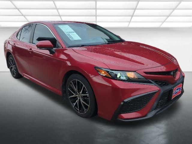 2021 Toyota Camry SE FWD