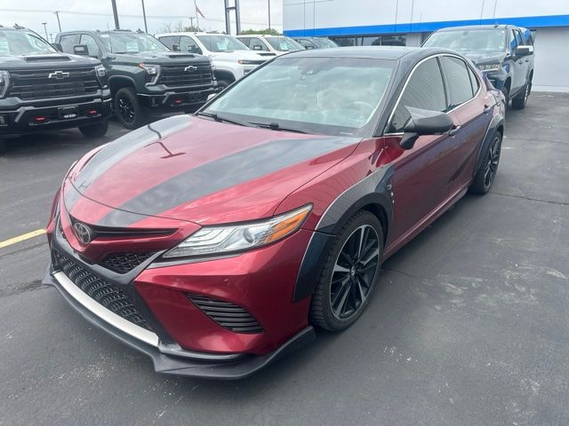 Used 2018 Pearl Toyota XSE image 4