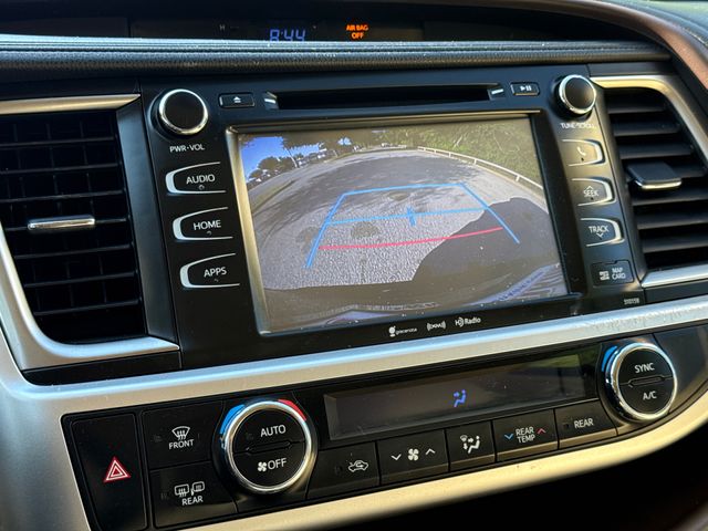 Used 2016 Toyota Highlander SUV
