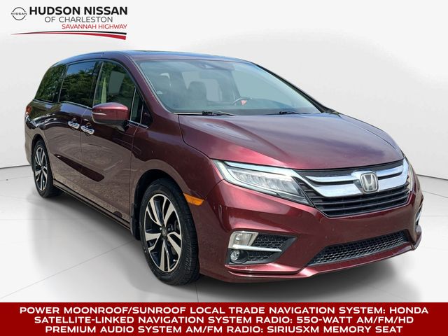 Red (Deep Scarlet Pearl) 2018 Honda Odyssey Minivan Front-Wheel Drive Automatic