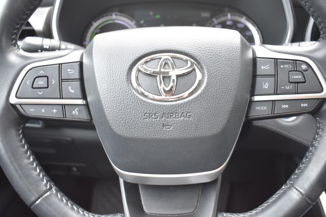 Used 2022 Toyota Highlander Hybrid SUV