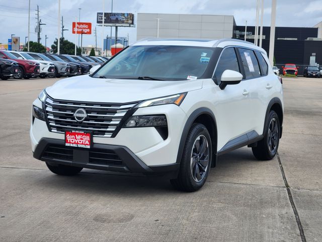 2024 Nissan Rogue SV White at Central Houston Nissan