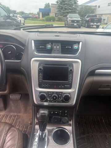 Used 2016 White Frost Tricoat GMC SLT-1 image 9