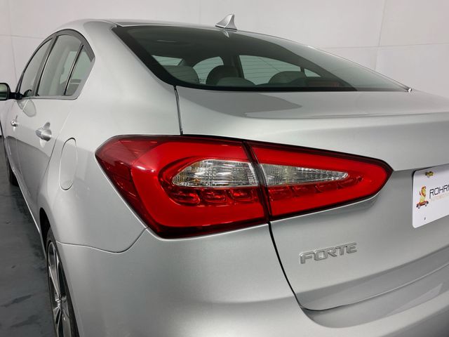 2016 Kia Forte EX 25