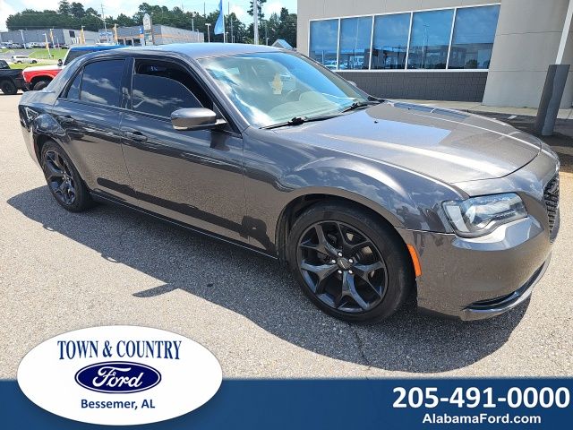 Gray (Granite Crystal Metallic Clearcoat) 2021 Chrysler 300 S V6 RWD Sedan Rear-Wheel Drive 8-Speed Automatic