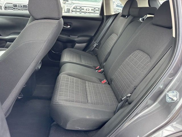 2025 Honda HR-V LX - Photo 12