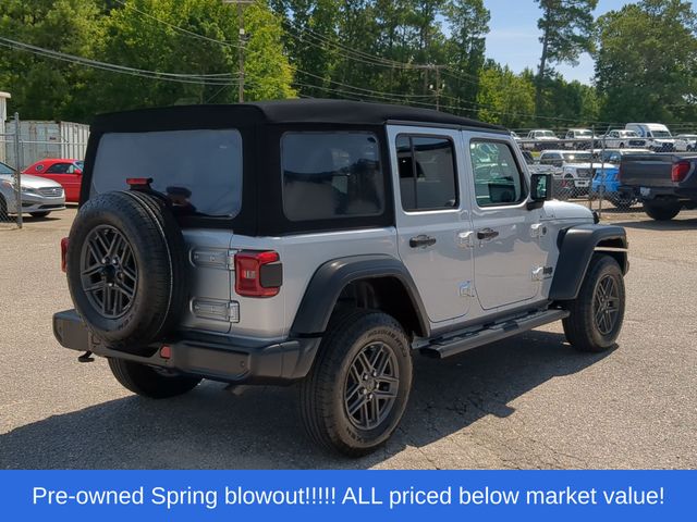 Used 2024 Silver Zynith Clearcoat Jeep Sport S image 13