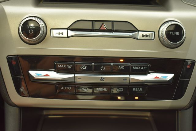 Used 2023 Ford Explorer SUV