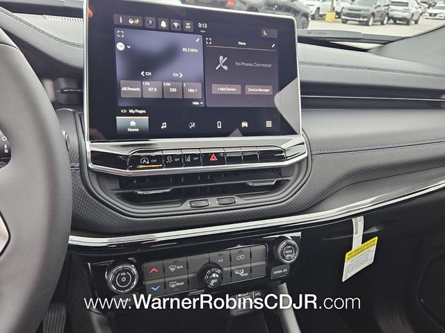 New 2026 Black Jeep Latitude image 18