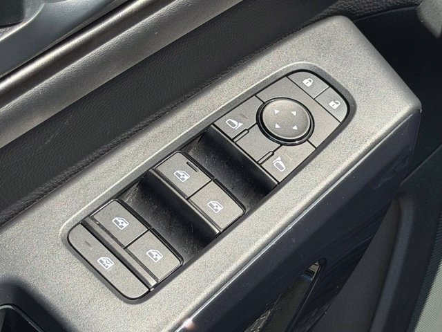 Used 2025 Nissan Pathfinder SUV