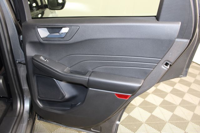 2025 Ford Escape ST-Line photo 18