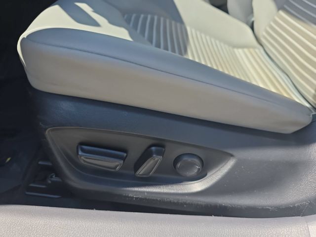Used 2023 Ice Toyota SE image 28