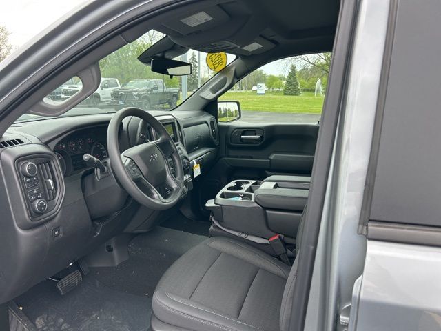 2025 Chevrolet Silverado 1500 Custom Trail Boss photo