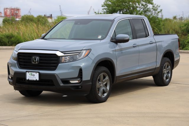 2023 Honda Ridgeline RTL Gray at Community Honda