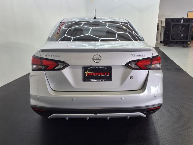 2023 Nissan Versa 1.6 S - 7