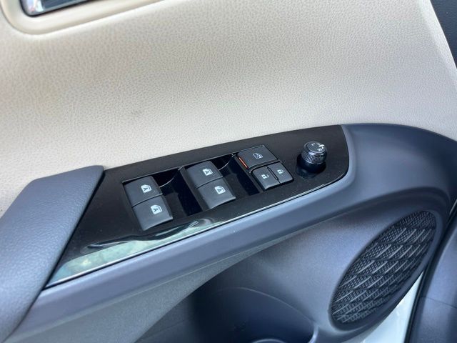 2016 Toyota Prius Two Eco - Photo 30