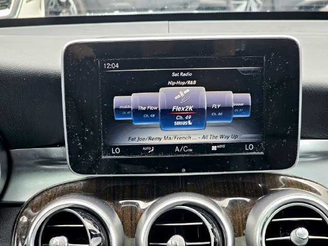 Used 2017  Mercedes-Benz GLC 300 image 38