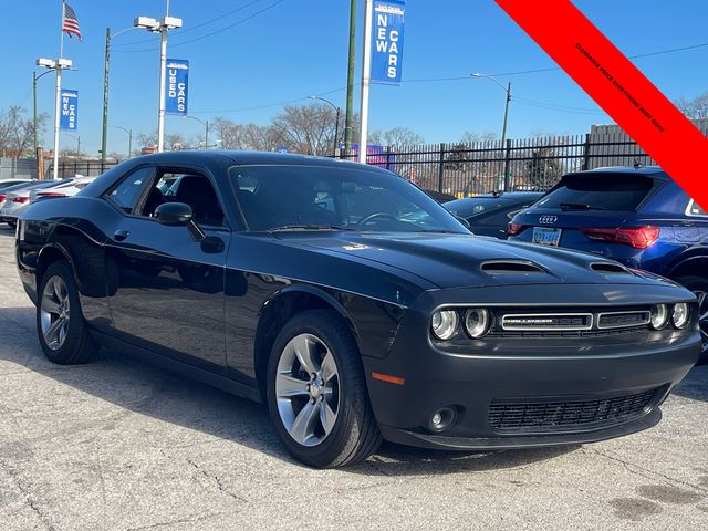 2021 Dodge Challenger SXT RWD