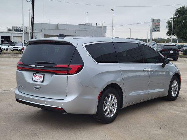 2026 Chrysler Pacifica Select - 3
