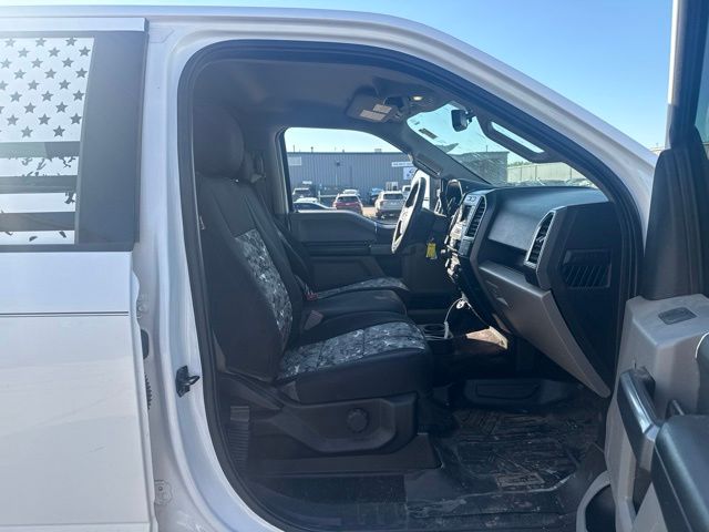 2016 Oxford White Ford F-150 XLT 4X4 Truck