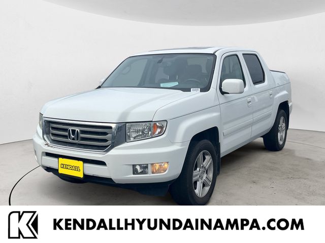 White 2014 Honda Ridgeline Pickup Truck Four-Wheel Drive 5-Speed Automatic