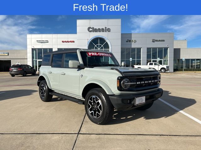 Cactus 2022 Ford Bronco Outer Banks 4-Door 4WD SUV / Crossover Four-Wheel Drive Automatic
