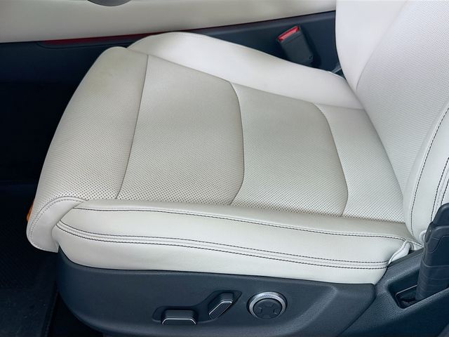 Thumbnail: 2026 Genesis GV70 - 20