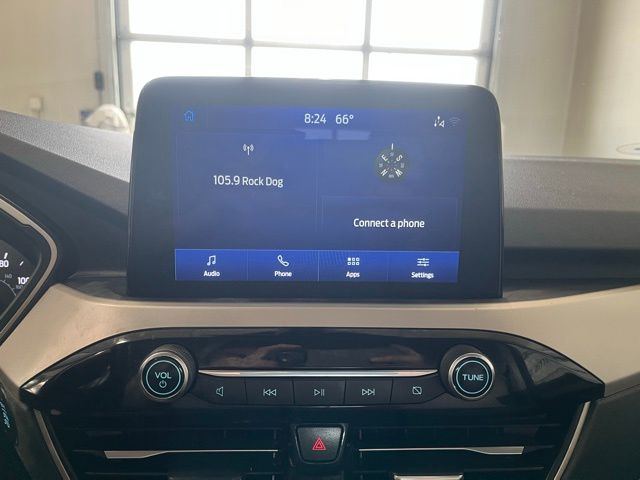 2021 Ford Escape SE photo