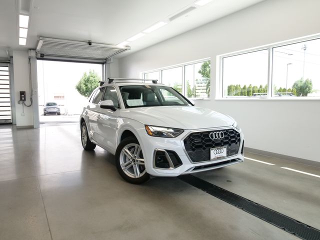  2023 Audi Q5 Hybrid Plug-in e quattro Premium Plus S Line AWD   