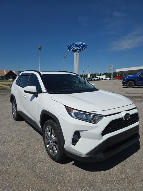 2020 Toyota RAV4 XLE Premium