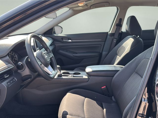 2025 Nissan Altima SV - Photo 20