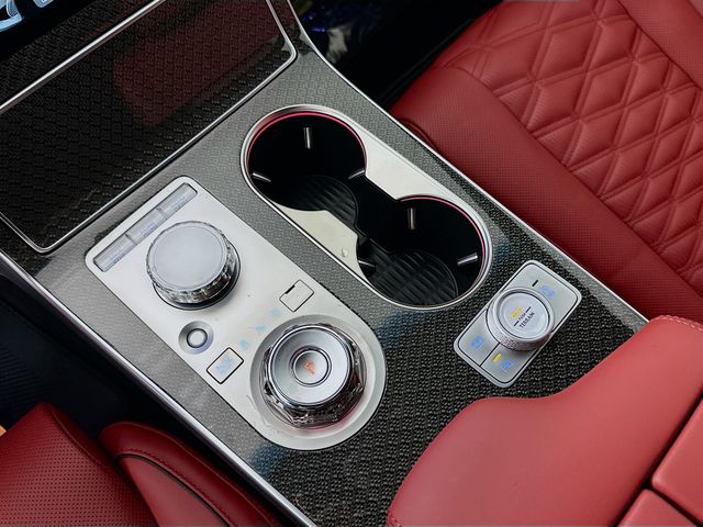 Thumbnail: 2026 Genesis GV80 - 15