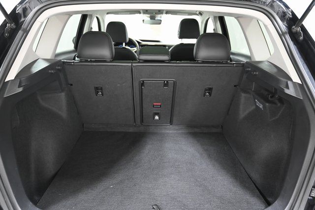Used 2022 Black Volkswagen 1.5T SEL image 21