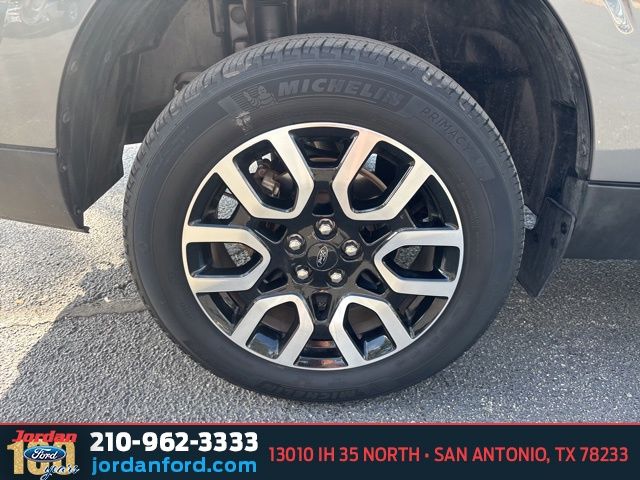 Used Car 2023 Ford Maverick  Lariat For Sale Under $30,000 In San Antonio, Texas