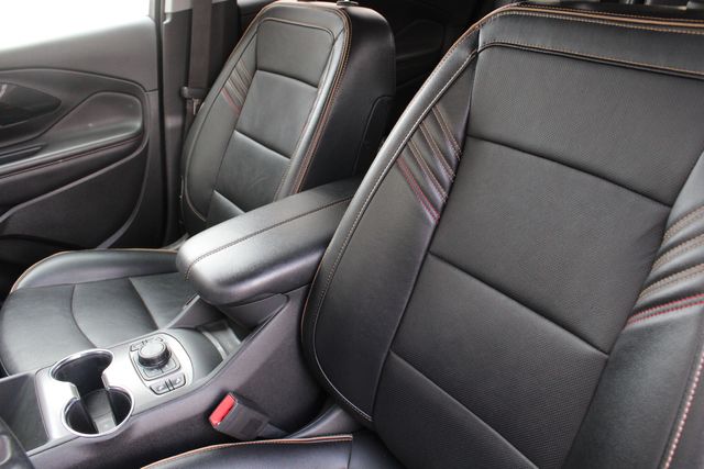 Used 2023 Red GMC AT4 image 6