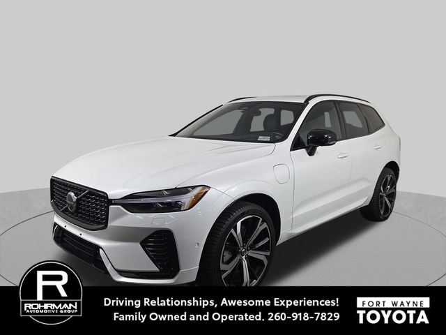 2022 Volvo XC60 T8 Recharge R-Design eAWD
