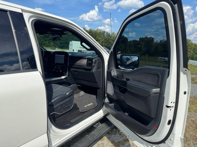 Used 2023 White Ford Platinum image 13